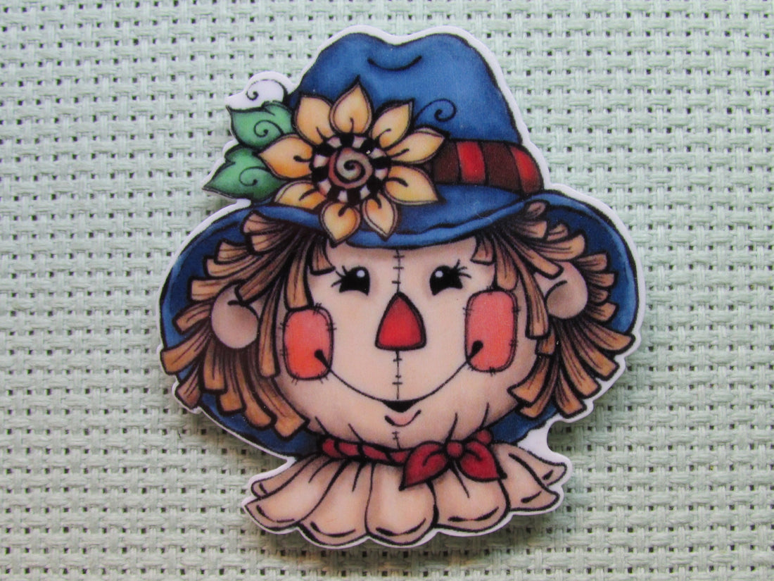 First view of the Scarecrow Needle Minder