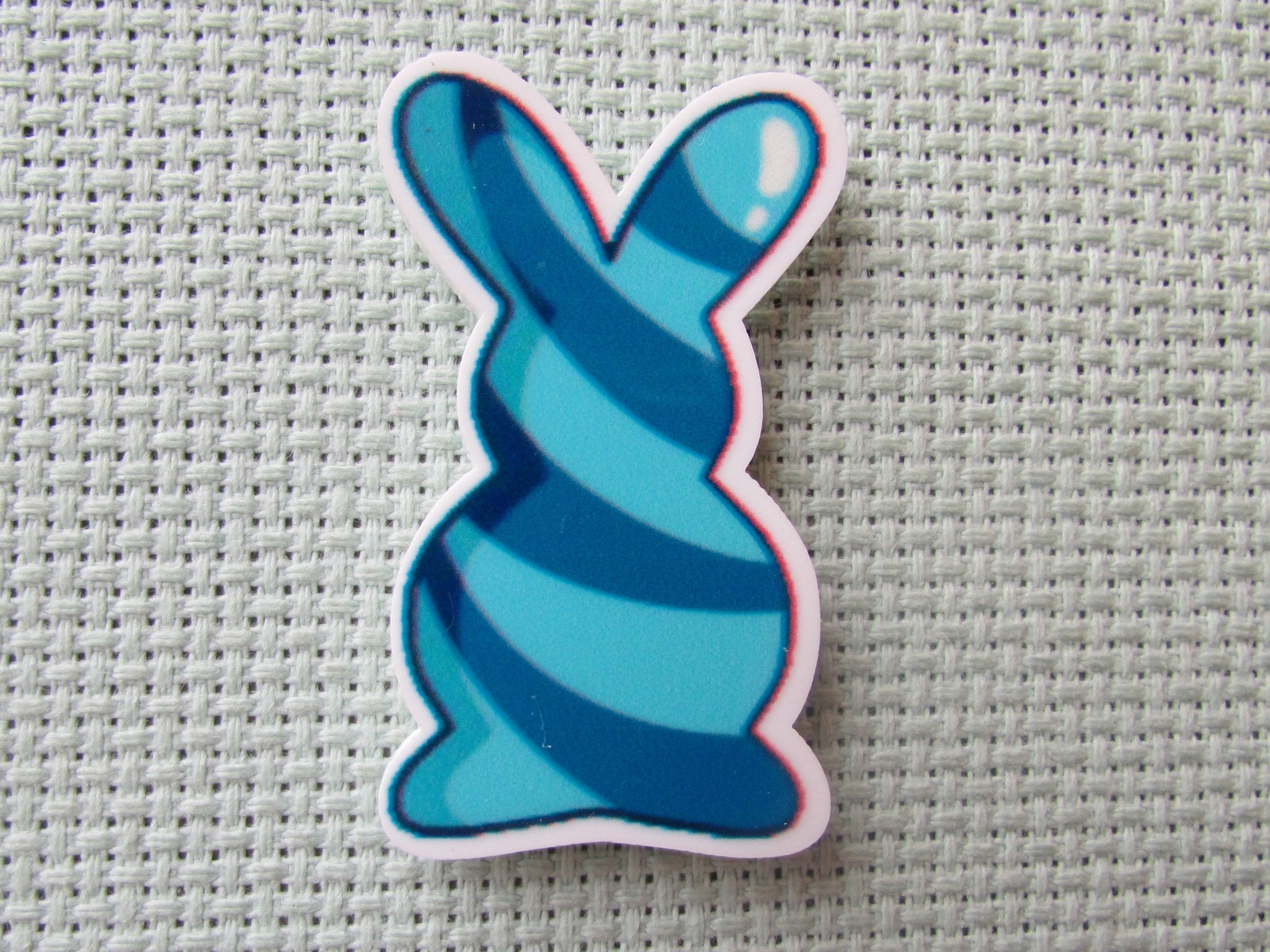 First view of the Light Blue Bunny Needle Minder