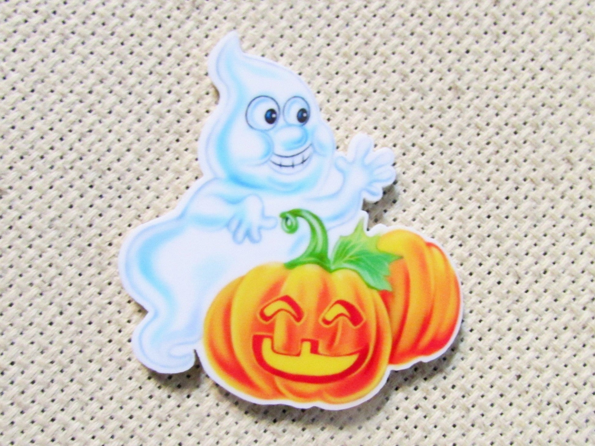 First view of the Ghost and Pumpkins Needle Minder