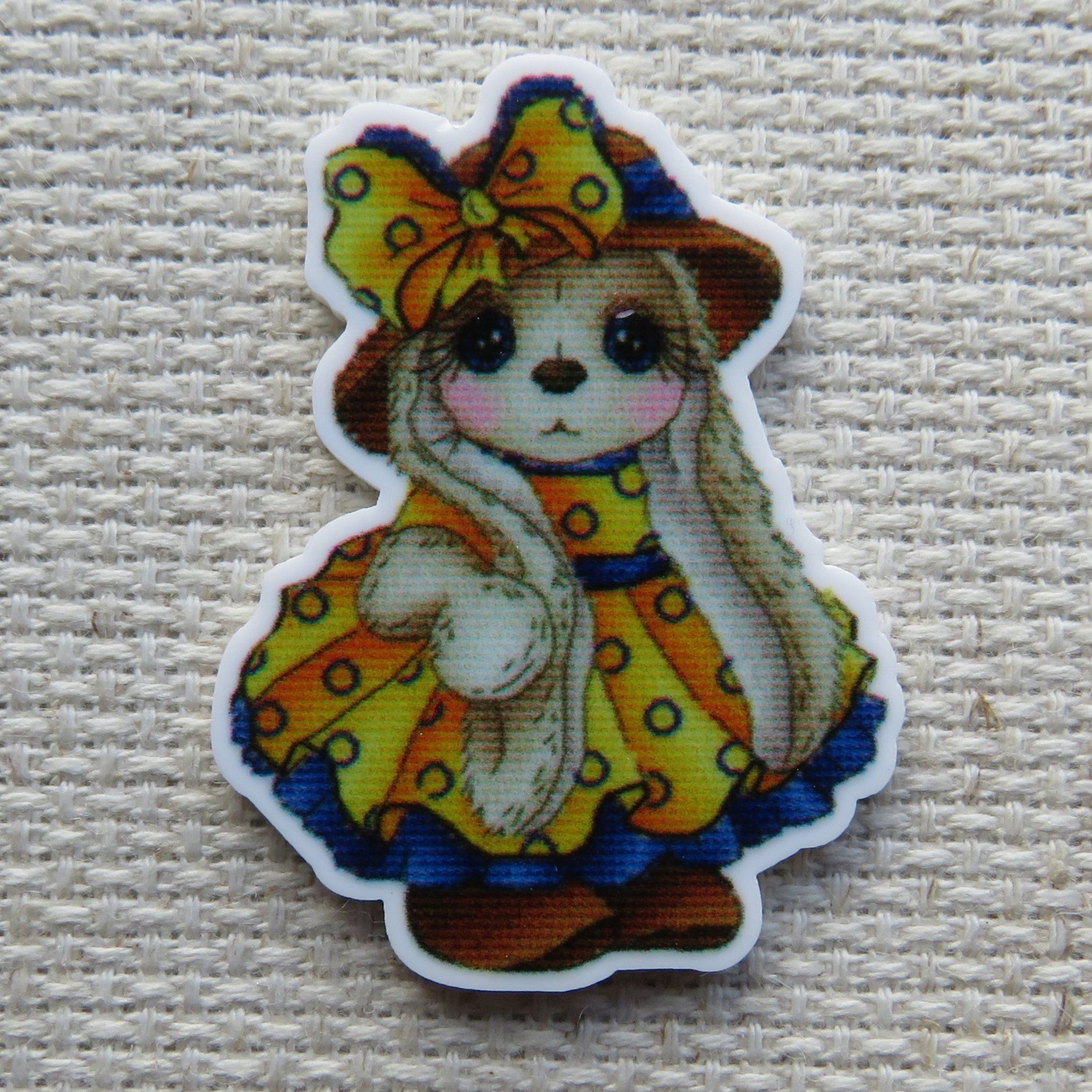 First view of Yellow Bunny Needle Minder.