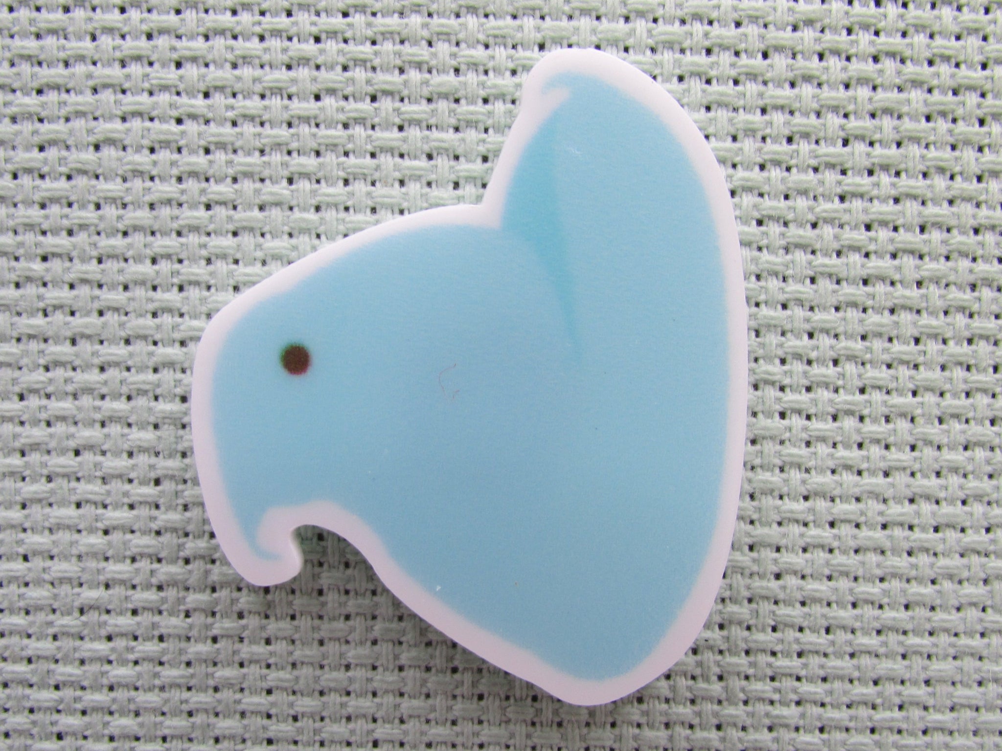 First view of the Blue Marshmallow Chick Needle Minder