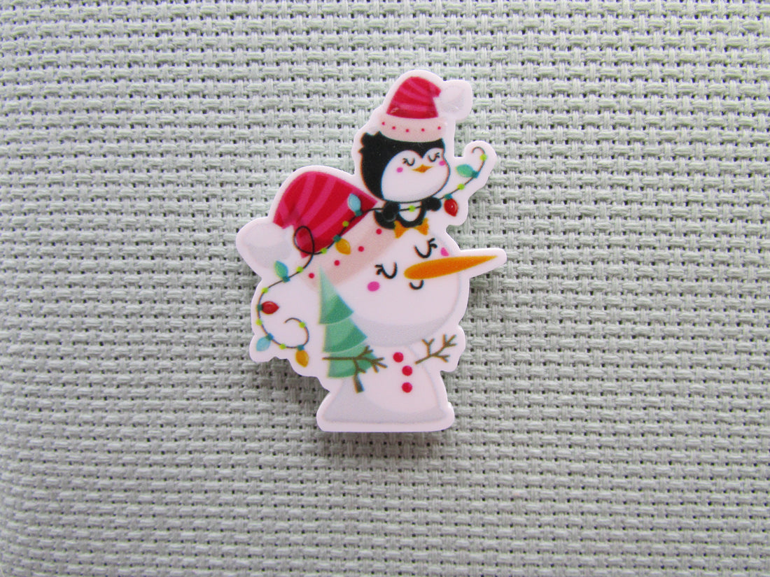 First view of the Snowman and Penguin Friends Needle Minder