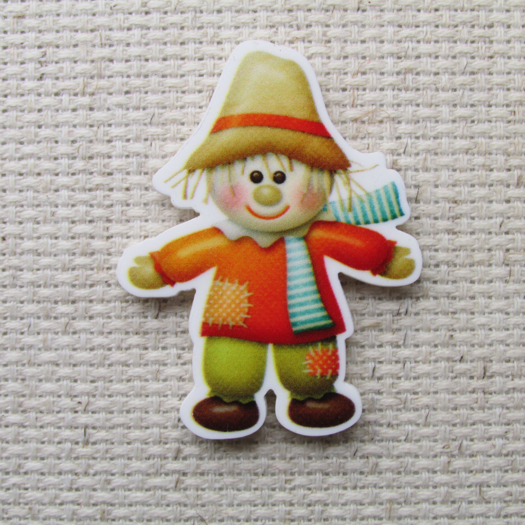 First view of the Scarecrow Needle Minder